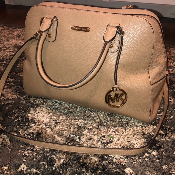 Michael Kors satchel purse - Picture 1 of 7
